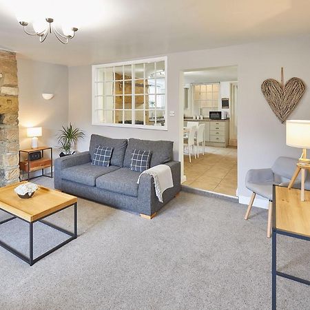 Host & Stay - Princess Place Townhouse Whitby Luaran gambar