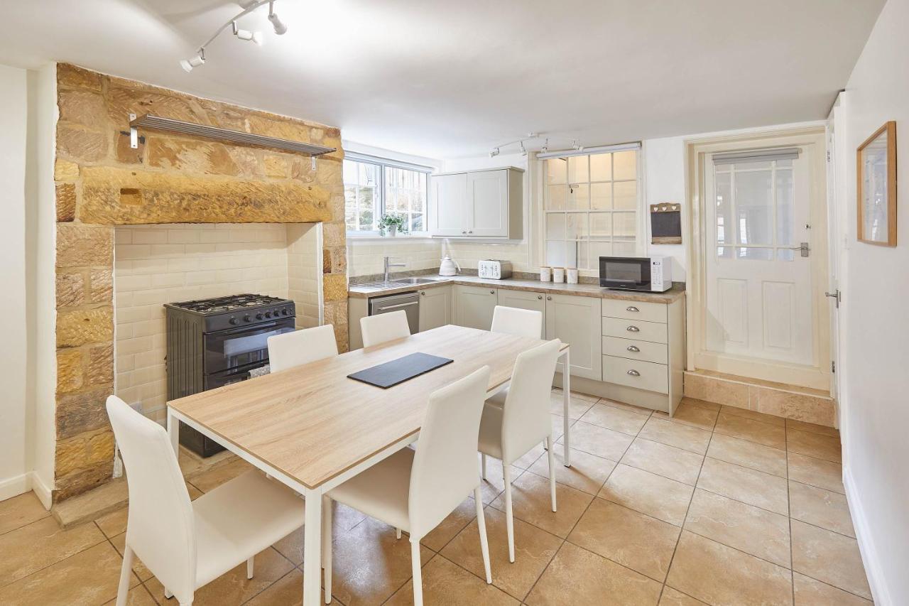 Host & Stay - Princess Place Townhouse Whitby Luaran gambar