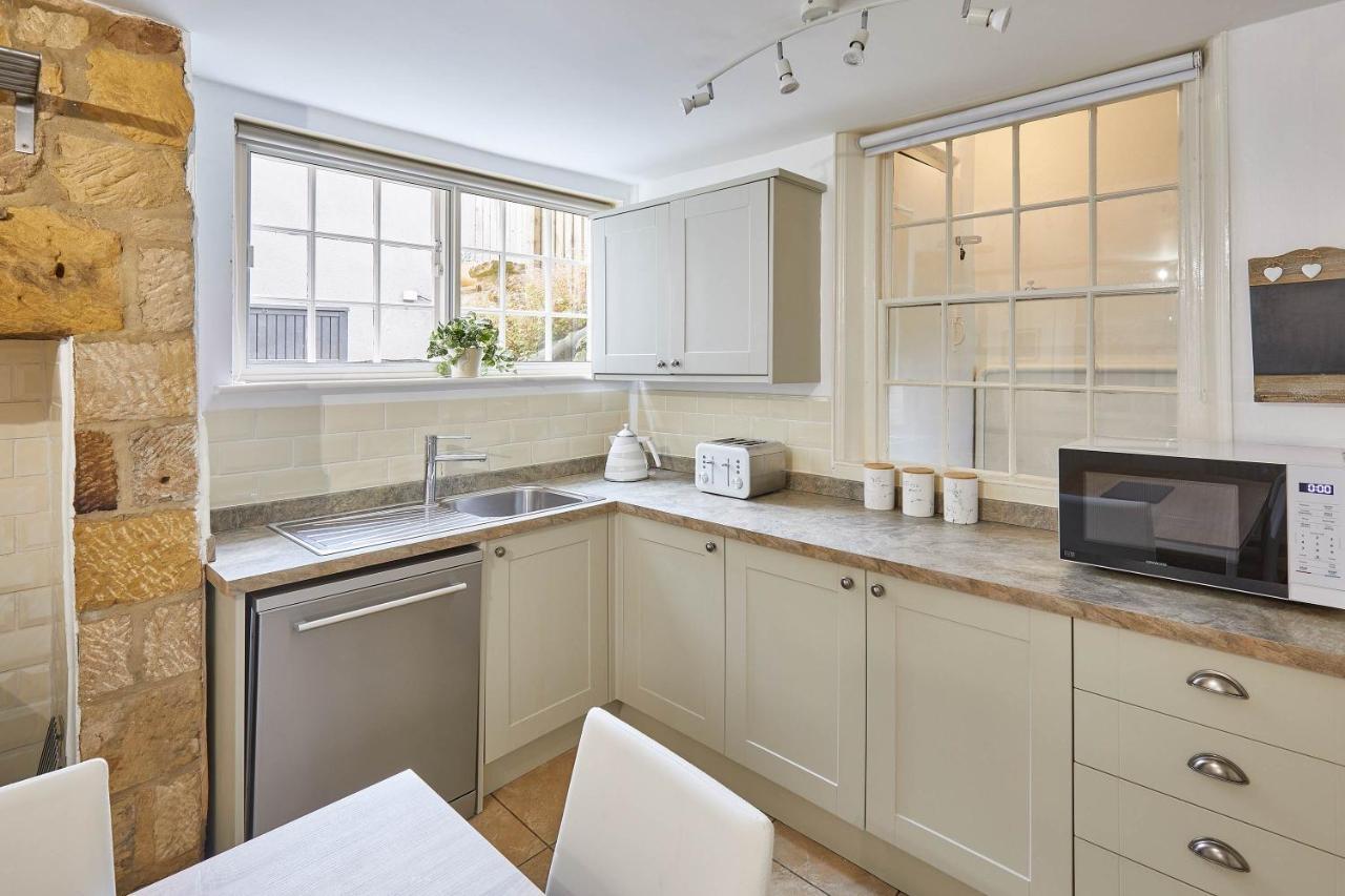 Host & Stay - Princess Place Townhouse Whitby Luaran gambar